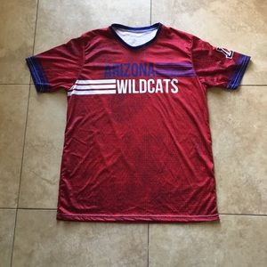 Arizona Wildcats short sleeve crew neck shirt MD
